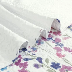 3 PCS Quilt Bedspread Coverlet White Floral Design Microfiber Full Size White 6 3 PCS Quilt Bedspread Coverlet White Floral Design Microfiber Full Size White -Bed Linings Sales 2024 69d196efc2d9463cb0e2a3d930ba017c