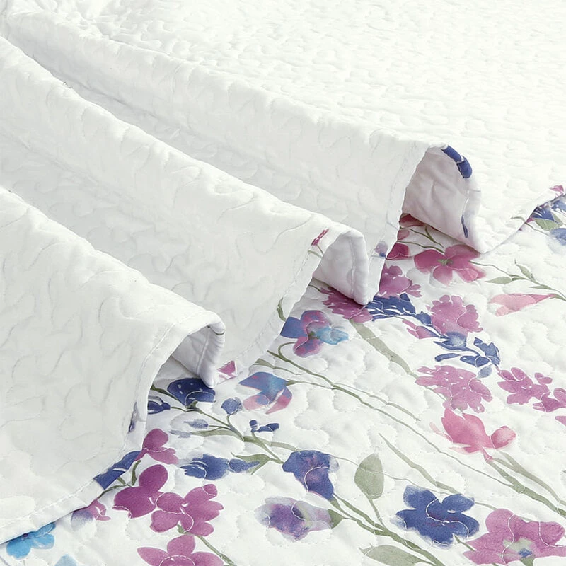 3 PCS Quilt Bedspread Coverlet White Floral Design Microfiber Full Size White 3 3 PCS Quilt Bedspread Coverlet White Floral Design Microfiber Full Size White - Image 3