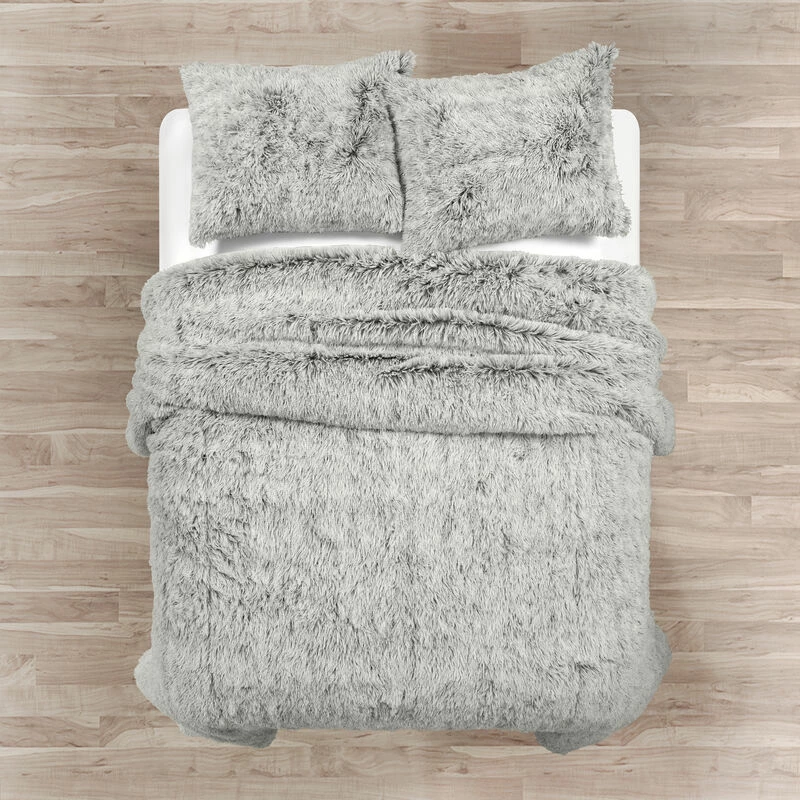 Emma Cozy Ultra Soft Two Tone Faux Fur Comforter 3-Pc Set Gray 3 Emma Cozy Ultra Soft Two Tone Faux Fur Comforter 3-Pc Set Gray - Image 3