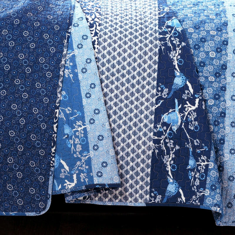 Royal Empire Quilt 3Pc Set Navy 2 Royal Empire Quilt 3Pc Set Navy - Image 2