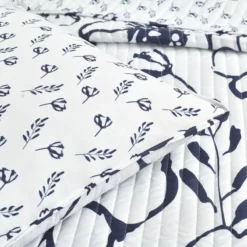 Scandinavian Floral Quilt Navy/White 3Pc Set King Navy/White -Bed Linings Sales 2024 aaf360a82daa43d7bbd7ce553ffd2a30