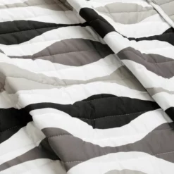 Mid Century Geo Quilt 3Pc Set Black/Gray -Bed Linings Sales 2024 ae0bd119d65a489abc5bb7f3d54f0ae1