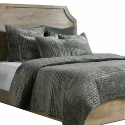 Lipa 92 X 96 Handmade Queen Quilt, Polyfill, Cotton Binding-Benzara Sage